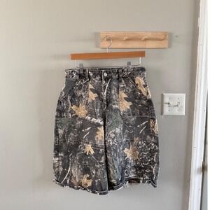 Disclosure‎ cargo camo shorts